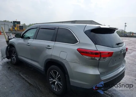 2019 Toyota Highlander Le from USA, damaged, VIN 5TDBZRFH6KS744282